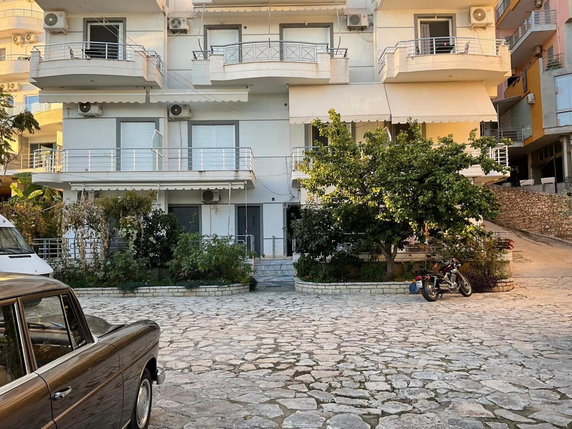 Mojito Beach Apartments With Free Parking Саранде Екстериор снимка