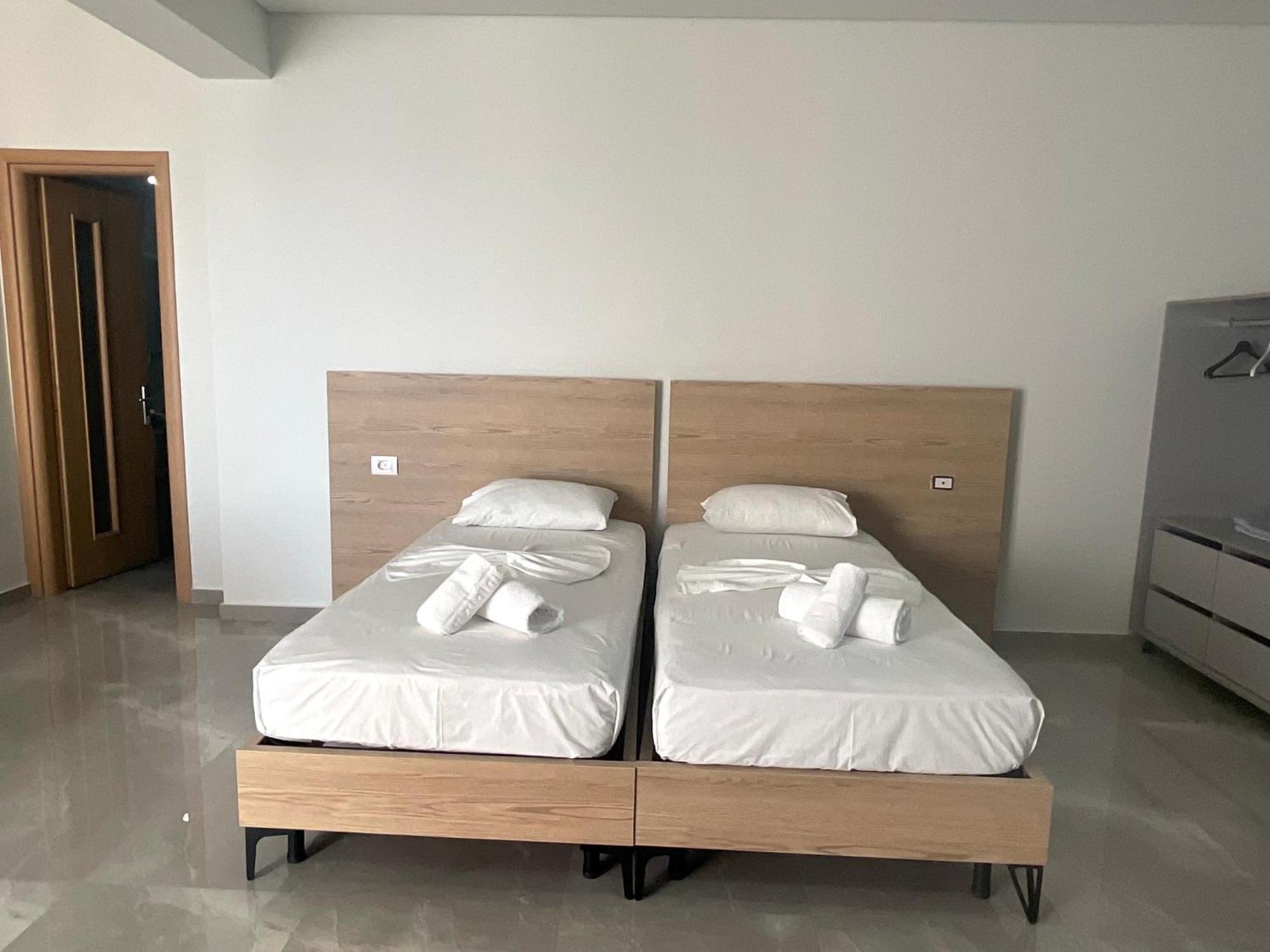 Mojito Beach Apartments With Free Parking Саранде Стая снимка
