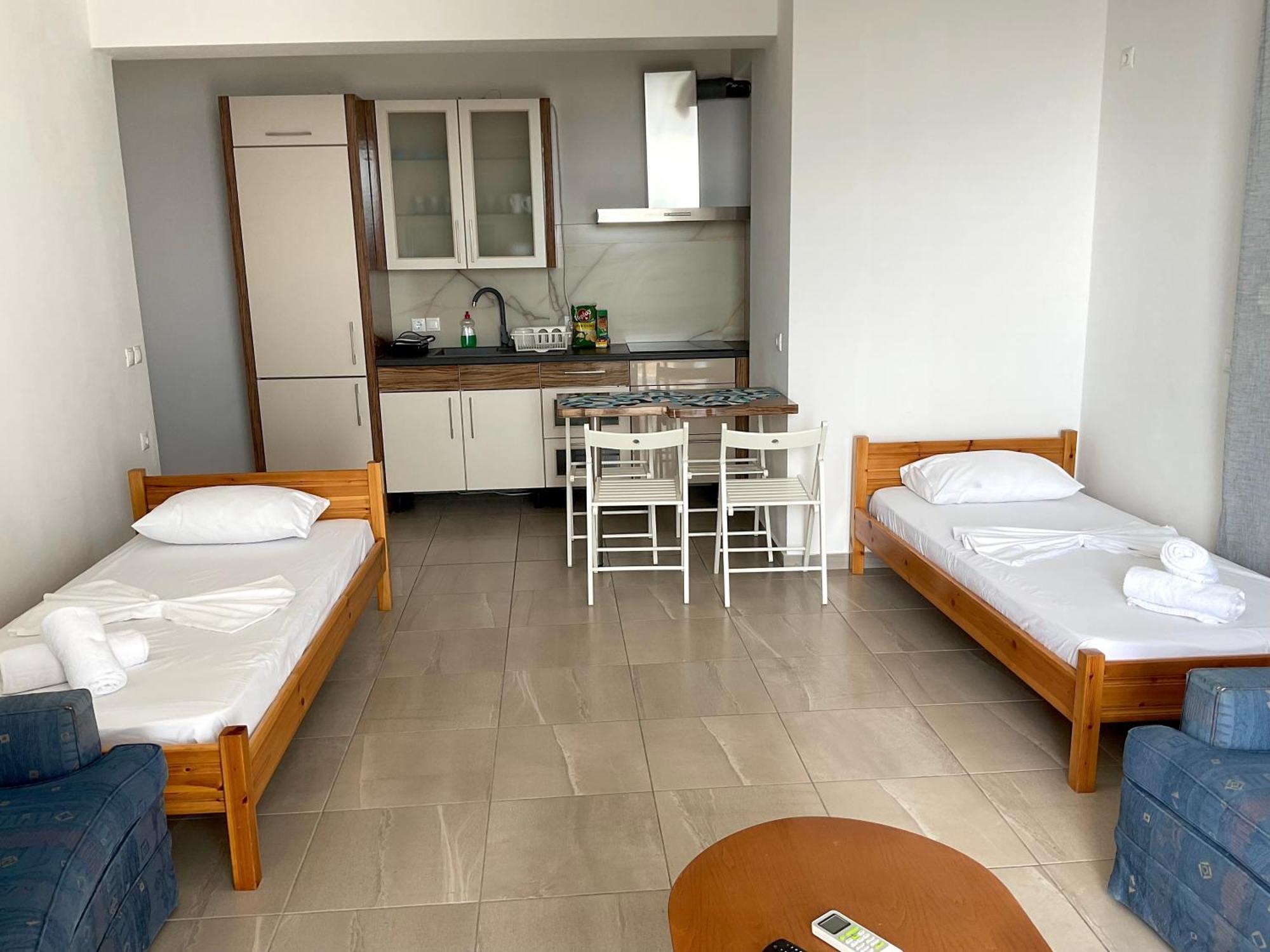 Mojito Beach Apartments With Free Parking Саранде Стая снимка