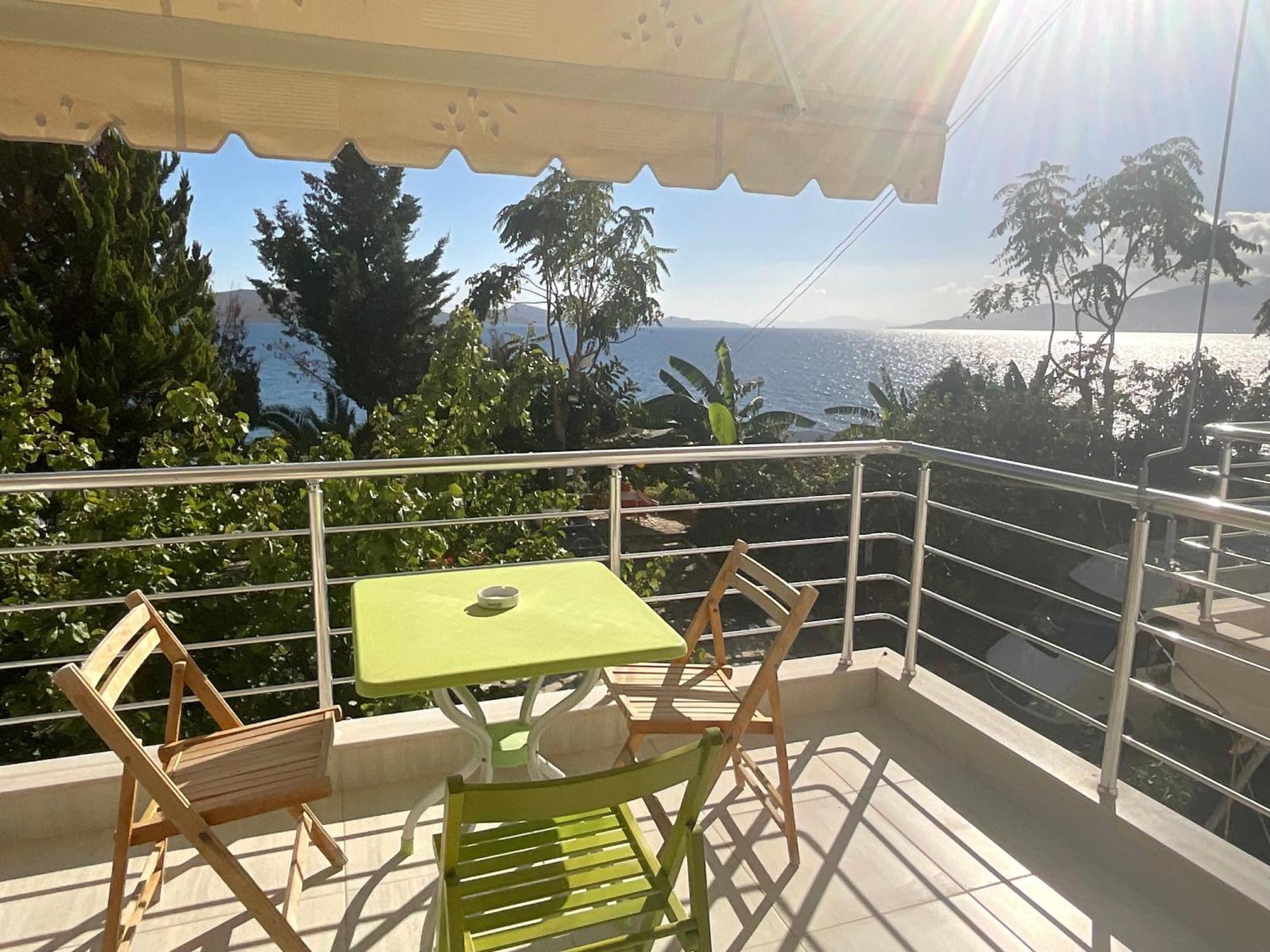 Mojito Beach Apartments With Free Parking Саранде Стая снимка